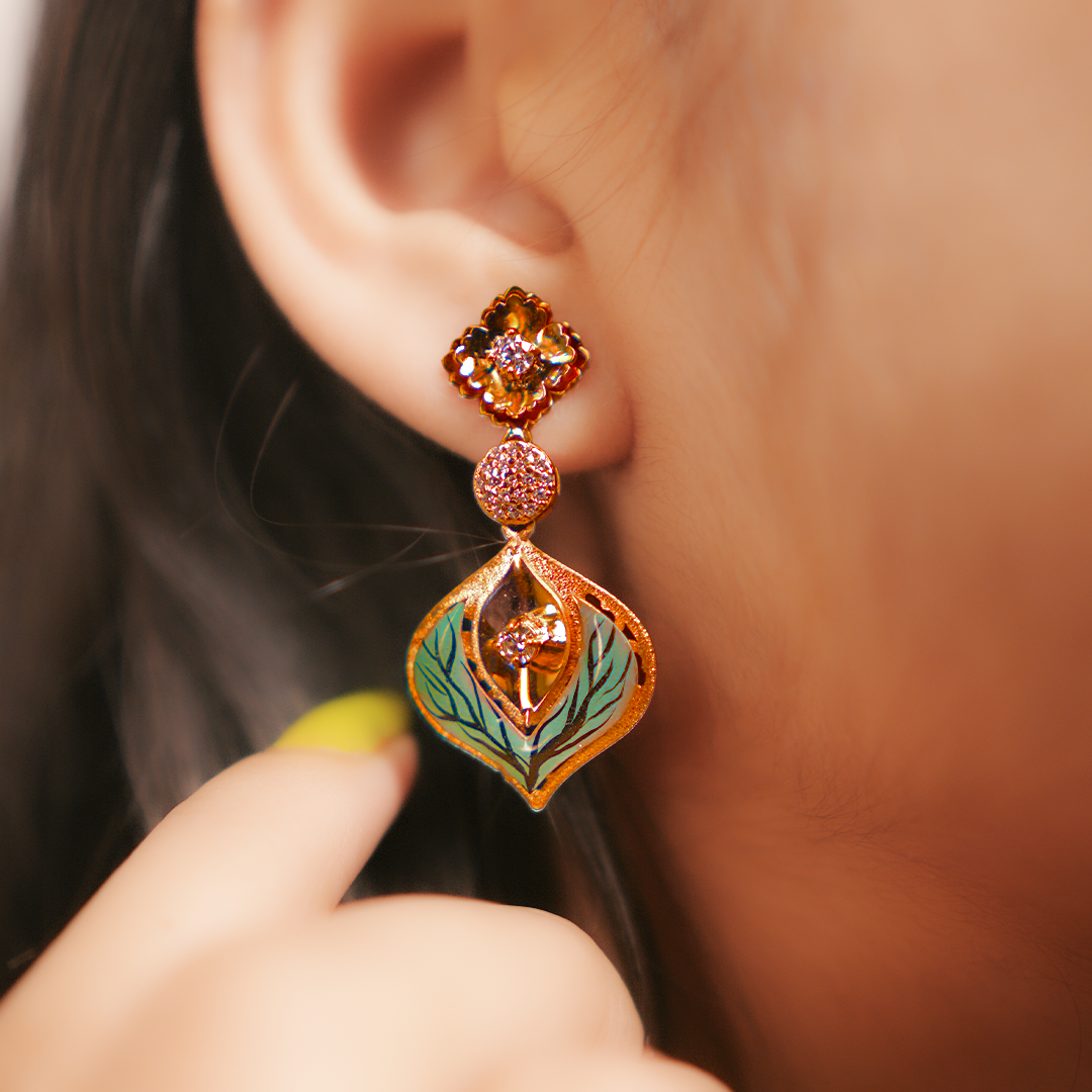 VERDANT RADIANCE NECKLACE