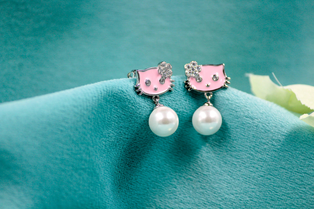 SILVER CUTE CAT EARRINGS