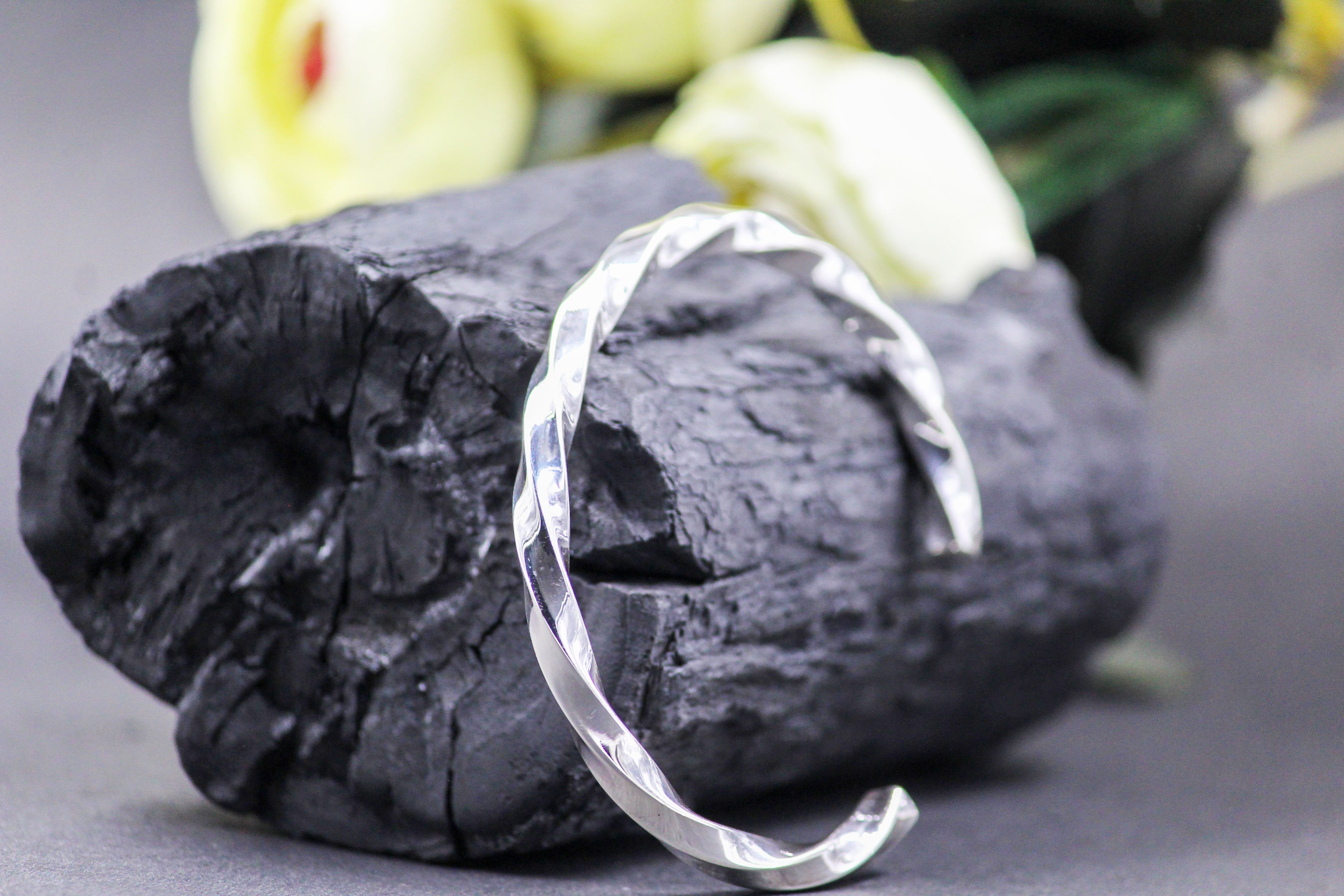 SILVER TWISTED BRACELET