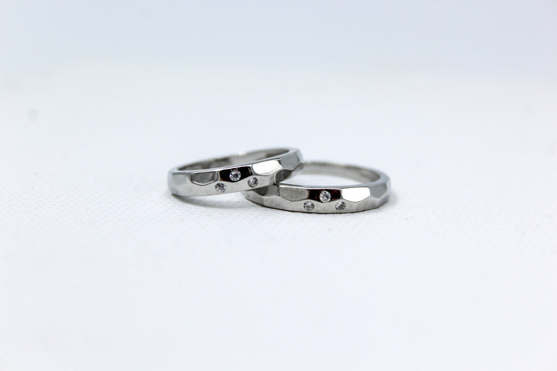 Midnight Vow Couple Rings